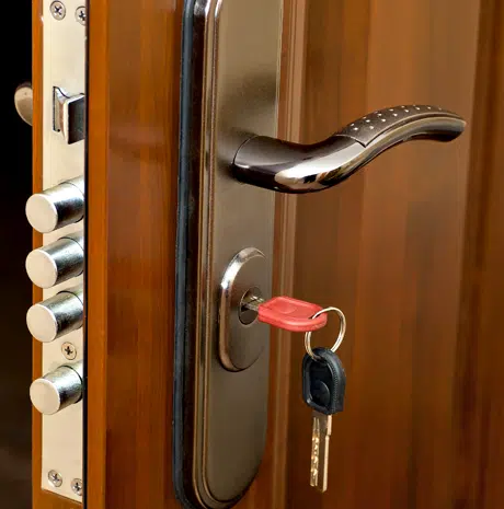 Cerraduras en Playa San Juan